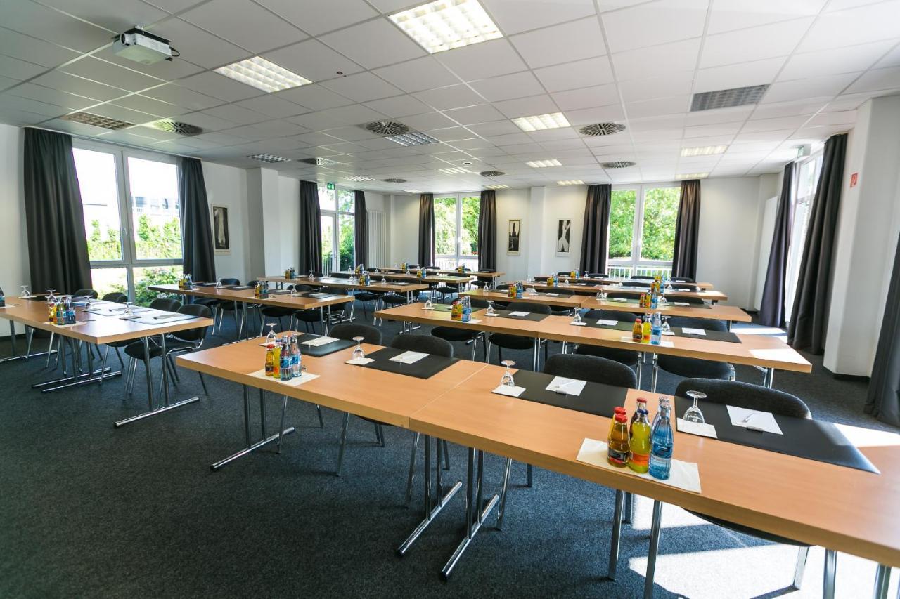 Hotel Sinsheim Extérieur photo