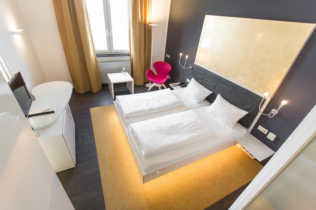 Hotel Sinsheim Extérieur photo